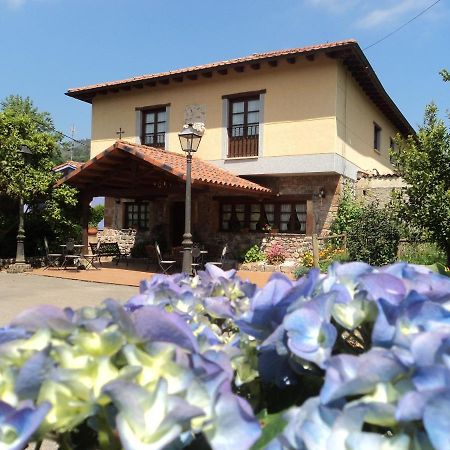 Hotel Rural La Casona Del Fraile Colunga Kültér fotó