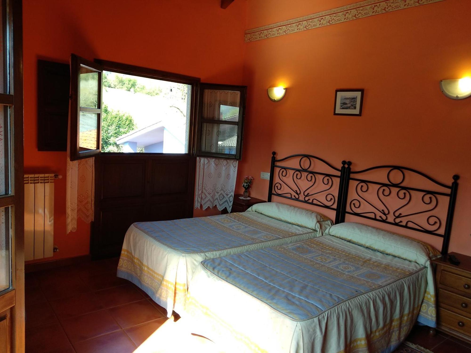 Hotel Rural La Casona Del Fraile Colunga Kültér fotó