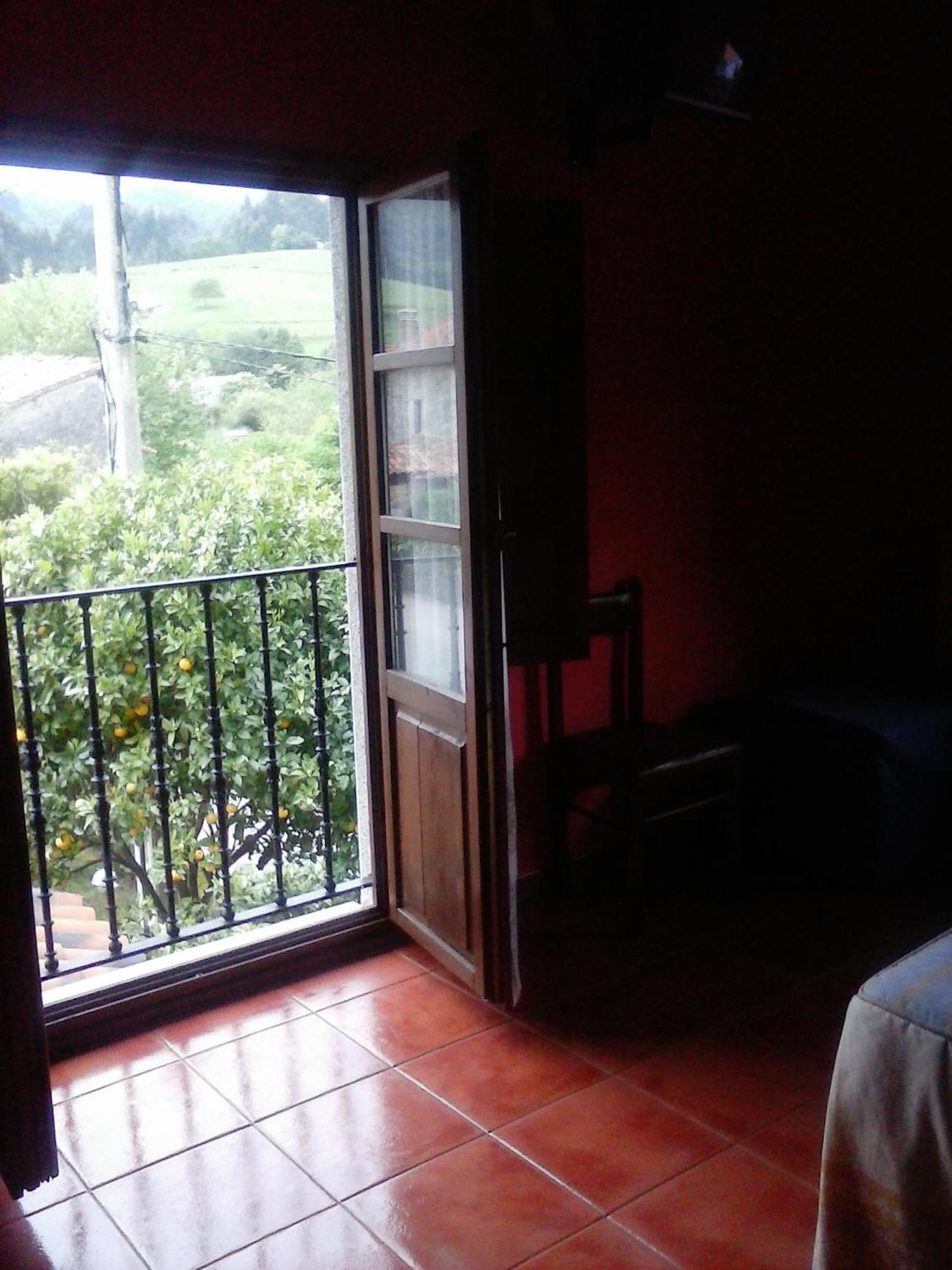 Hotel Rural La Casona Del Fraile Colunga Kültér fotó
